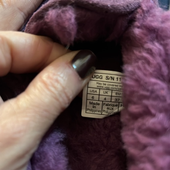 Ugg Ansley Slippers - Picture 4 of 4